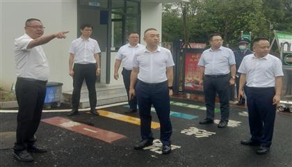 遂寧興業(yè)集團(tuán)召開(kāi)“問(wèn)題大排查、作風(fēng)大整治、工作大提升”專(zhuān)項(xiàng)行動(dòng)現(xiàn)場(chǎng)推進(jìn)會(huì)